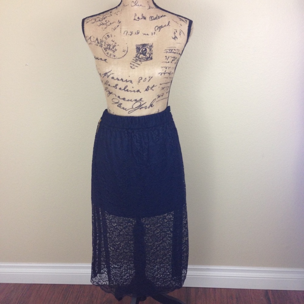 NWT! Zara long lace skirt